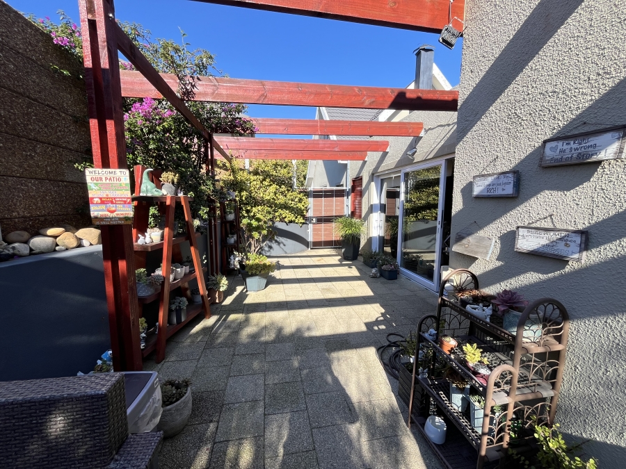 3 Bedroom Property for Sale in Helena Heights Western Cape
